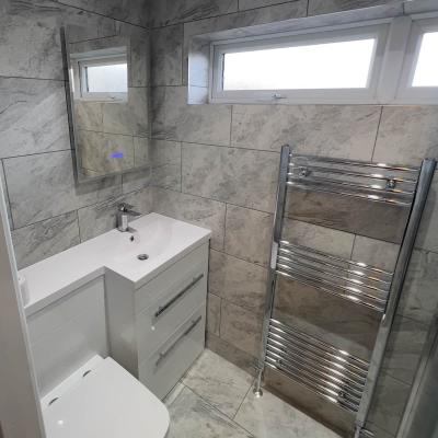 bathroom remodeling contractor