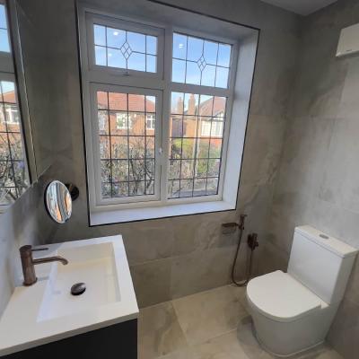 bathroom supply and fit manchester