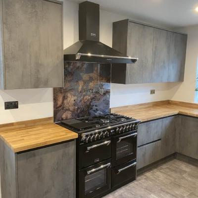 kitchen and bathroom fitters