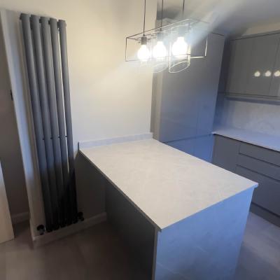 kitchen fitter bury